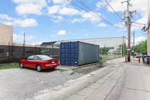 1665 W Fullerton Ave, Chicago, IL 60614 - Photo 26