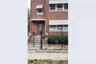 7242 S East End Avenue, Chicago, IL 60649 - Photo 1