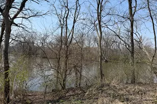 123 W Benton St, Oswego, IL 60543 - Photo 8