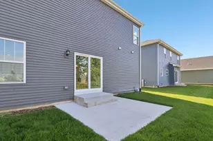 335 N Aspen Dr, Cortland, IL 60112 - Photo 48