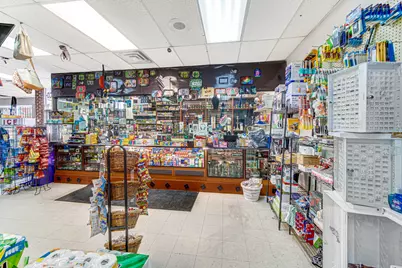 5600 W Division Street, Chicago, IL 60651 - Photo 16