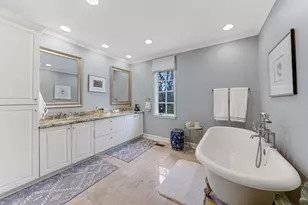 390 S Basswood Rd, Lake Forest, IL 60045 - Photo 12