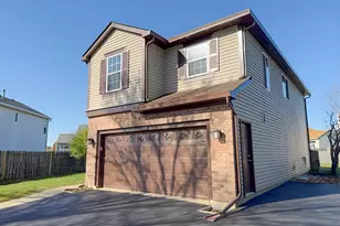 1183 Moonstone Run, Lake in the Hills, IL 60156 - Photo 2