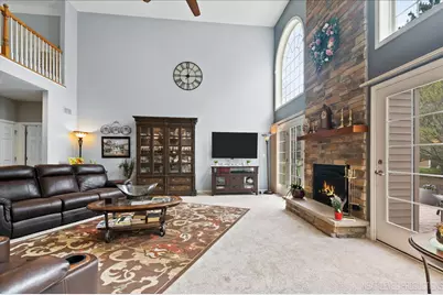 447 Lake Run Court, North Aurora, IL 60542 - Photo 4