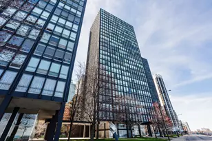 880 N Lake Shore Dr, Chicago, IL 60611 - Photo 1