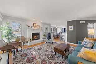 3451 Parliament Ln, Naperville, IL 60564 - Photo 8