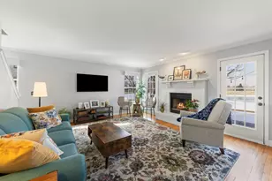 3451 Parliament Ln, Naperville, IL 60564 - Photo 6