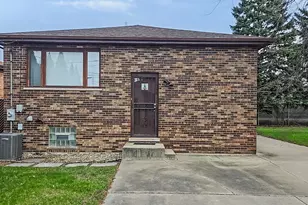 412 Saginaw Ave, Calumet City, IL 60409 - Photo 4