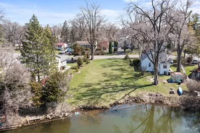 214 S Channel Drive, Round Lake Beach, IL 60073 - Photo 4