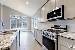 1452 Somerset Pl, Barrington, IL 60010 - Photo 8