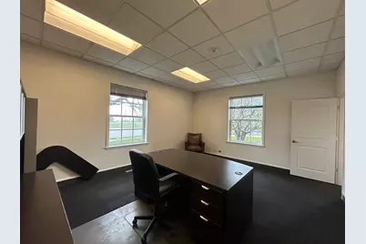 450 E Higgins Road, Elk Grove Village, IL 60007 - Photo 8