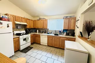 734 Four Seasons Blvd, Aurora, IL 60504 - Photo 4