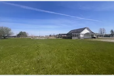 100 S Fourth Street, Wapella, IL 61777 - Photo 10