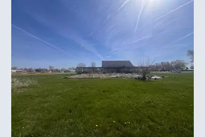 100 S Fourth Street, Wapella, IL 61777 - Photo 8