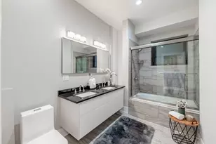 4453 S Lake Park Ave, Chicago, IL 60653 - Photo 16