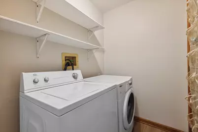 129 S Prairie Street, Batavia, IL 60510 - Photo 32