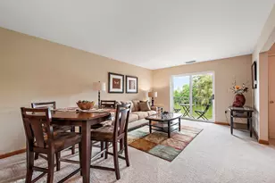 10300 Village Circle Dr, Palos Park, IL 60464 - Photo 6