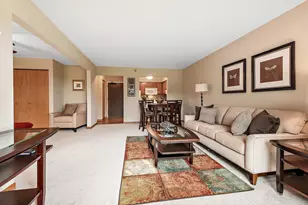 10300 Village Circle Dr, Palos Park, IL 60464 - Photo 12