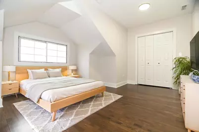 5529 W Cornelia Avenue, Chicago, IL 60641 - Photo 8
