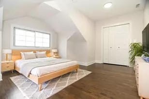 5529 W Cornelia Ave, Chicago, IL 60641 - Photo 8