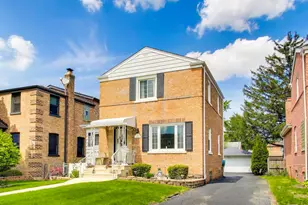 7830 W Berwyn Ave, Chicago, IL 60656 - Photo 1