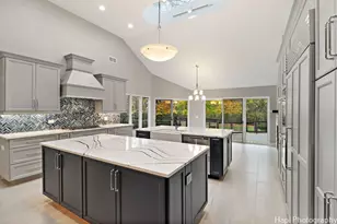 11 Lakewood Dr, Bannockburn, IL 60015 - Photo 22