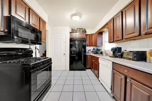 5120 W 79th St, Burbank, IL 60459 - Photo 4