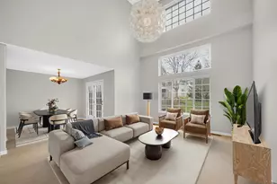 2073 Cambria Ct, Northbrook, IL 60062 - Photo 4