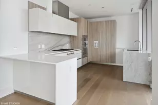 363 E Wacker Dr, Chicago, IL 60601 - Photo 2