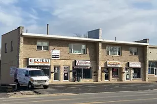 654 Ogden Ave, Downers Grove, IL 60515 - Photo 1