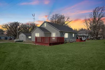 110 W State Route 54, Roberts, IL 60962 - Photo 1