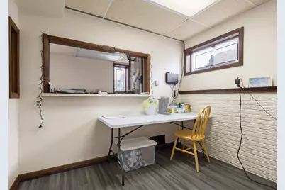 330 E Winslow Street, Freeport, IL 61032 - Photo 4