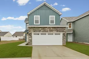3712 Lighthouse Pointe Point, Champaign, IL 61822 - Photo 2