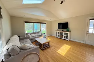 630 S Dryden Pl, Arlington Heights, IL 60005 - Photo 12