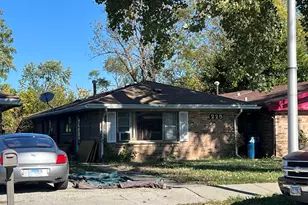 225 W 155th St, Harvey, IL 60426 - Photo 2