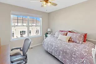 30W085 Brayman Ct, Warrenville, IL 60563 - Photo 12