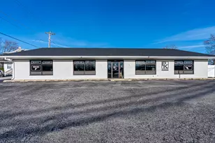 826 N Ladd St, Pontiac, IL 61764 - Photo 1