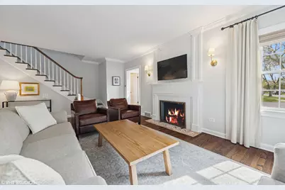 324 S Poplar Avenue, Elmhurst, IL 60126 - Photo 4