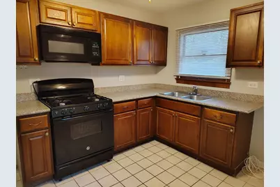 254 Blackhawk Drive, Park Forest, IL 60466 - Photo 4