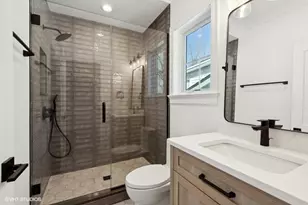 1936 Birchwood Ave, Wilmette, IL 60091 - Photo 14