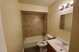 19135 Pine Dr, Country Club Hills, IL 60478 - Photo 6