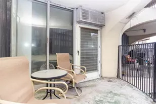 300 N State St, Chicago, IL 60654 - Photo 16