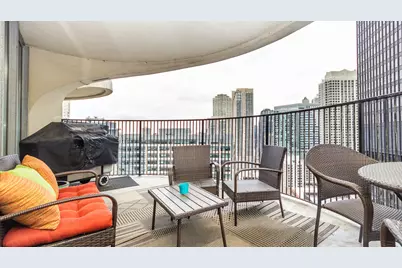 300 N State Street #2830, Chicago, IL 60654 - Photo 14
