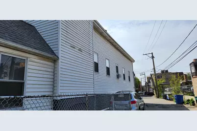 1527 W Edgewater Avenue, Chicago, IL 60660 - Photo 4
