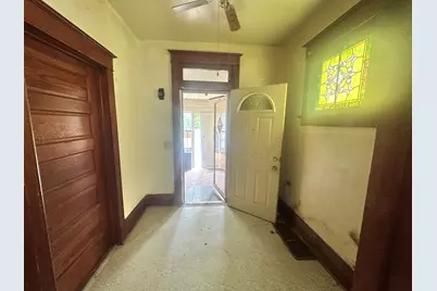 801 S Warren Street, Peoria, IL 61605 - Photo 2