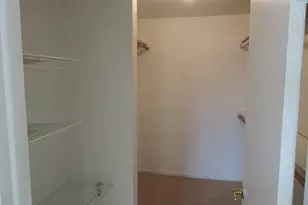 733 Limerick Ln, Schaumburg, IL 60193 - Photo 10