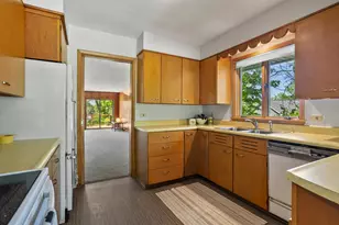 407 G H Baker Dr, Urbana, IL 61801 - Photo 10