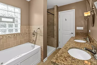 2710 N Artesian Avenue, Chicago, IL 60647 - Photo 36