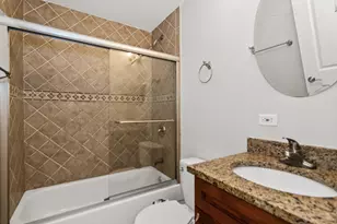 2710 N Artesian Ave, Chicago, IL 60647 - Photo 58