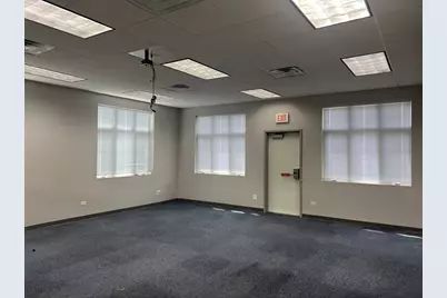 446 N Il Route 31, Crystal Lake, IL 60012 - Photo 8